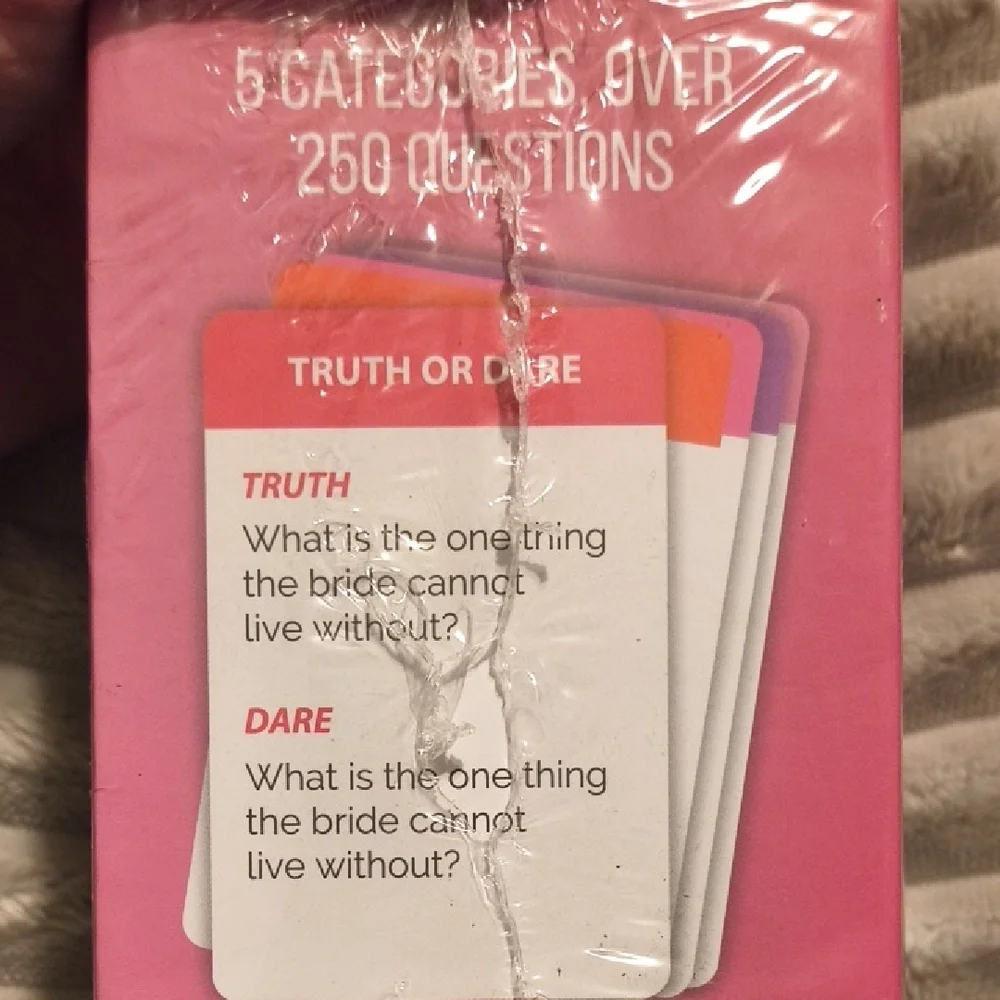 Kiss the Miss Bachelorette Card Game - Pink - Picture 4 of 4